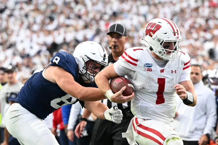 Wisconsin scores twice in last 4 minutes, rallies to beat No. 13 Penn State 24-20